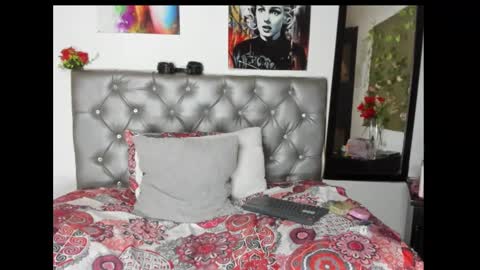 Yukio Davis  online show from October 7, 2025, 1:47 am