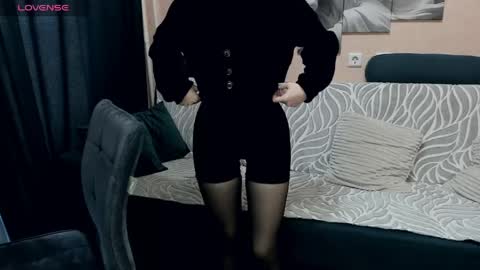 YukiShine online show from April 12, 2026, 2:22 pm