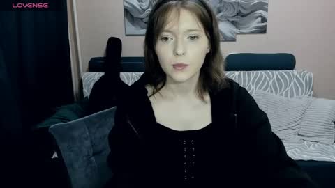 YukiShine online show from April 14, 2026, 2:45 pm