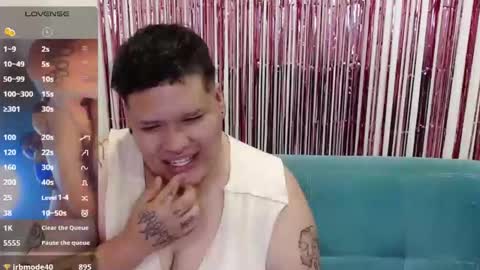 yul and val couple online show from March 16, 2026, 6:06 am