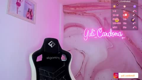 Snapshot of yuli_cardona_ chatting on February 27, 2026, 5:35 pm Yuliet online show from February 27, 2026, 5:35 pm