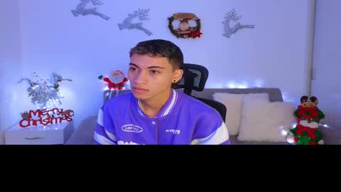 yulian_vasquez online show from December 20, 2025, 12:12 pm