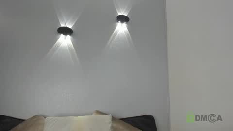 yulievans online show from January 3, 2025, 8:22 pm