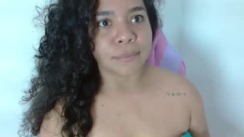 Yuli and SaraIndependent model online show from January 18, 2025, 6:56 am