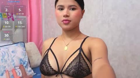 Snapshot of yulissa_girls chatting on February 21, 2026, 11:22 am yulissa_girls online show from February 21, 2026, 11:22 am