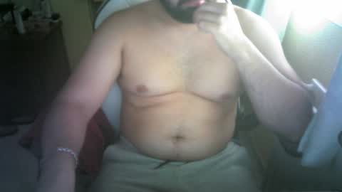 yulius_7 online show from October 4, 2025, 2:59 pm