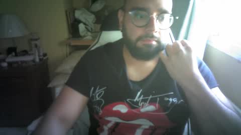 yulius_7 online show from November 6, 2025, 10:05 am