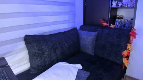 Yume    online show from April 25, 2026, 4:04 am