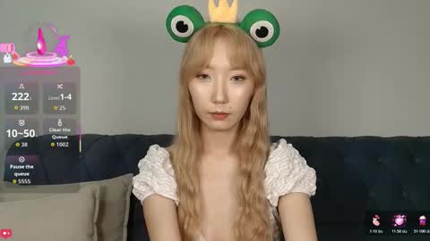 yume_ko online show from October 25, 2025, 9:53 pm