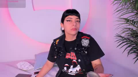 YUMEKO  online show from September 23, 2025, 11:57 am