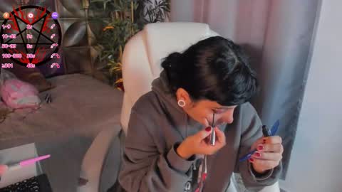 YUMEKO  online show from October 8, 2025, 12:25 pm