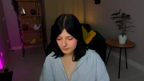 Yumi online show from March 27, 2026, 6:30 am