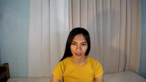 Snapshot of yumiexx chatting on June 30, 2026, 9:32 am CALL ME YUMLEXX online show from June 30, 2026, 9:32 am