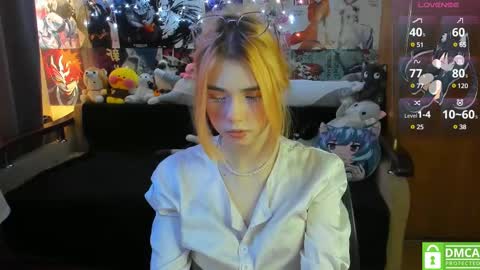 Yumeko online show from February 25, 2025, 8:14 am