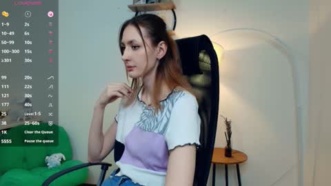 yumiko_yumi online show from April 4, 2026, 12:02 pm