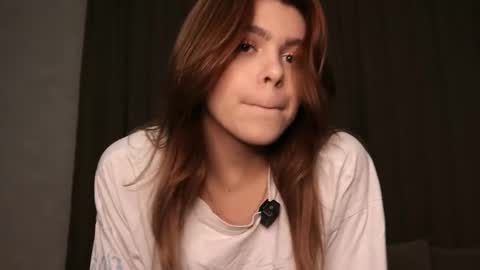 Snapshot of yummy_chica chatting on November 10, 2025, 2:49 pm yummy_chica online show from November 10, 2025, 2:49 pm