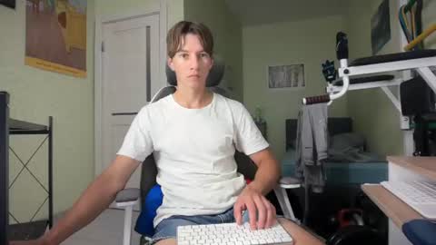 Alex online show from July 11, 2026, 6:43 pm
