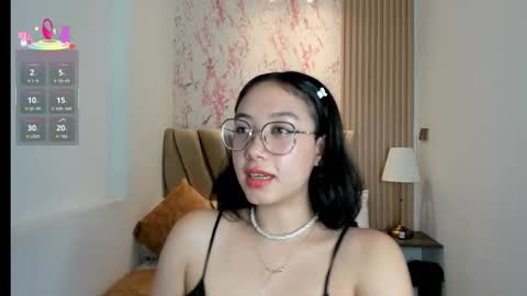 Yuna  online show from November 19, 2025, 11:43 am