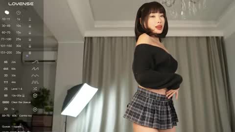 Snapshot of yuna_leen chatting on September 21, 2025, 5:47 pm yuna_leen online show from September 21, 2025, 5:47 pm