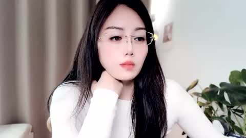 YunEr online show from April 18, 2026, 2:59 am