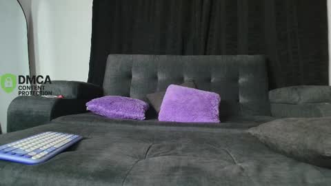 Snapshot of yungelitamor_ chatting on January 18, 2026, 4:49 am ELITA online show from January 18, 2026, 4:49 am