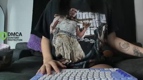Snapshot of yungelitamor_ chatting on April 21, 2026, 4:52 am ELITA online show from April 21, 2026, 4:52 am