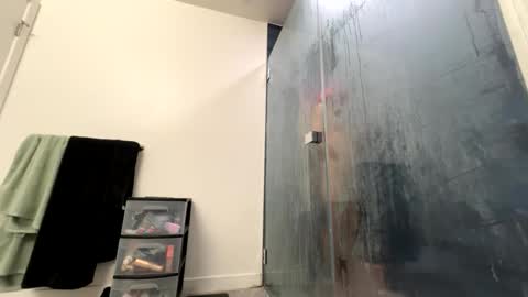 BbyTSSLut online show from February 19, 2026, 3:02 am