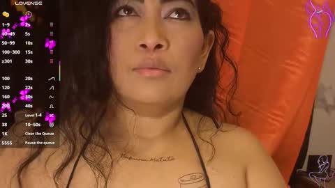 yunkeyc online show from October 13, 2025, 2:33 am