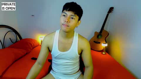 Snapshot of yuri_nation chatting on December 17, 2024, 5:51 am yuri nation online show from December 17, 2024, 5:51 am