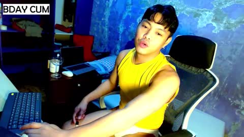 Snapshot of yuri_nation chatting on February 27, 2025, 7:44 am yuri nation online show from February 27, 2025, 7:44 am