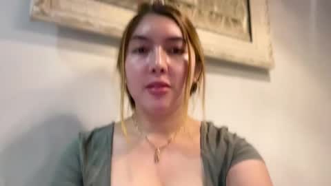Snapshot of yurika_suckxx chatting on December 28, 2024, 12:45 pm GODDESS SOFIA online show from December 28, 2024, 12:45 pm
