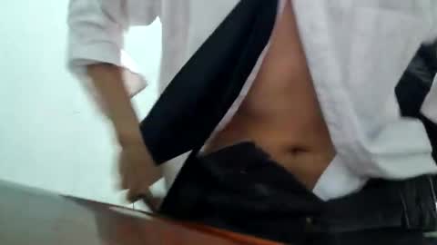 Snapshot of yuuju_innu chatting on February 21, 2026, 12:22 am yuuju_innu online show from February 21, 2026, 12:22 am