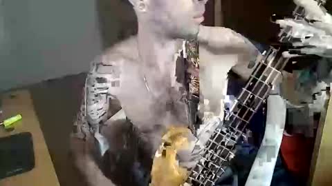 Snapshot of yuumis chatting on October 9, 2025, 8:40 pm Yuumi online show from October 9, 2025, 8:40 pm