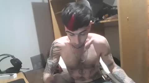 Snapshot of yuumis chatting on October 16, 2025, 8:15 am Yuumi online show from October 16, 2025, 8:15 am