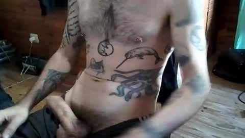 Yuumi online show from December 22, 2025, 5:21 pm