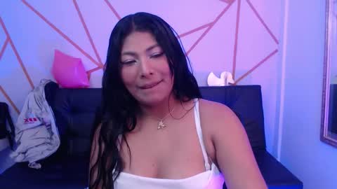 Snapshot of yvanna__smith chatting on March 2, 2026, 3:30 am yvanna__smith online show from March 2, 2026, 3:30 am