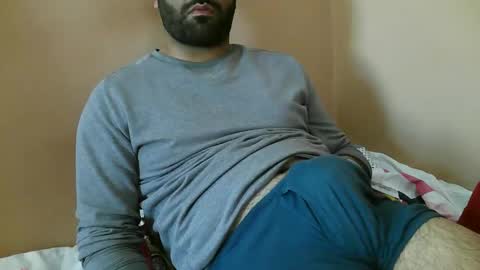 Snapshot of yxxtxxdentyk chatting on May 2, 2026, 5:01 am Bi BearXXX online show from May 2, 2026, 5:01 am