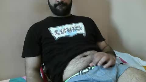 Snapshot of yxxtxxdentyk chatting on May 15, 2026, 5:25 am Bi BearXXX online show from May 15, 2026, 5:25 am
