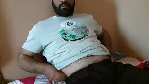 Snapshot of yxxtxxdentyk chatting on May 18, 2026, 4:29 am Bi BearXXX online show from May 18, 2026, 4:29 am