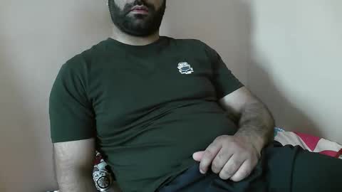 Snapshot of yxxtxxdentyk chatting on June 4, 2026, 4:51 am Bi BearXXX online show from June 4, 2026, 4:51 am