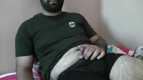 Snapshot of yxxtxxdentyk chatting on June 9, 2026, 5:52 am Bi BearXXX online show from June 9, 2026, 5:52 am