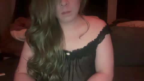 Snapshot of z0nkzelda chatting on June 20, 2026, 4:37 am z0nkzelda online show from June 20, 2026, 4:37 am