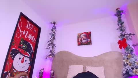 Zoe  online show from December 15, 2025, 3:00 am