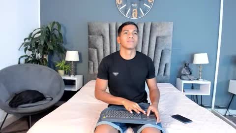 Snapshot of zac_haynes chatting on November 2, 2025, 3:09 am zac online show from November 2, 2025, 3:09 am