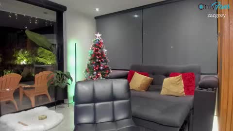 Snapshot of zacandmarcosmg_ chatting on December 23, 2025, 2:42 am zacandmarcosmg_ online show from December 23, 2025, 2:42 am