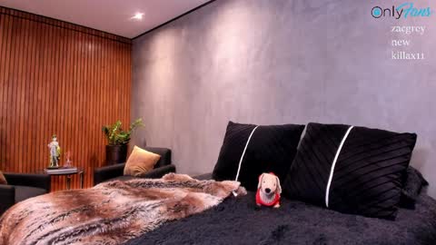 Snapshot of zacandmarcosmg_ chatting on April 9, 2026, 2:44 am zacandmarcosmg_ online show from April 9, 2026, 2:44 am