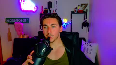 Snapshot of zach_rhyder chatting on April 29, 2026, 12:48 am Zach Rhyder online show from April 29, 2026, 12:48 am