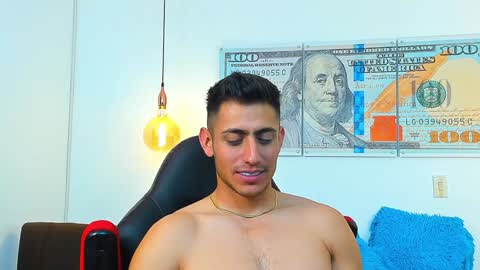 zachpri20 online show from January 11, 2025, 12:40 pm