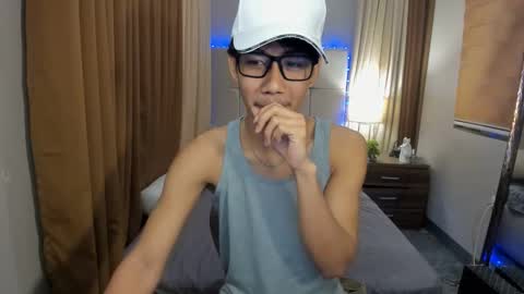 zack212003 online show from October 30, 2025, 8:38 am