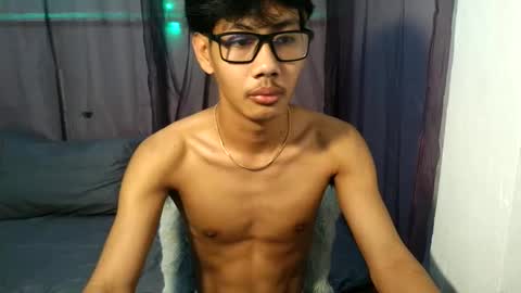 zack212003 online show from November 5, 2025, 12:54 am